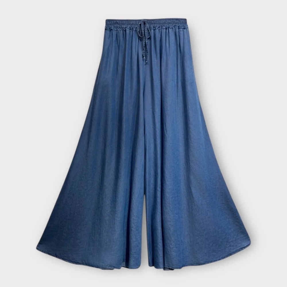 MADE IN ITALY Flowy Blue Wide-Leg Pants